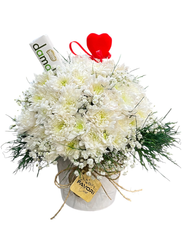 Beyaz Krizantem Çiçek Sepeti