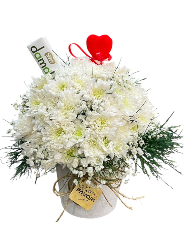 Beyaz Krizantem Çiçek Sepeti