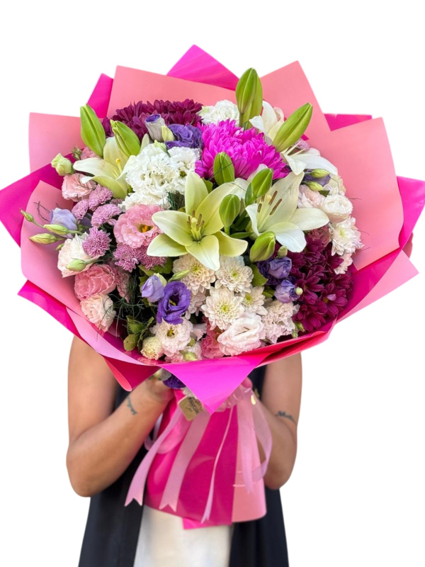 Pembe Şölen Karma Lilyum Buketi