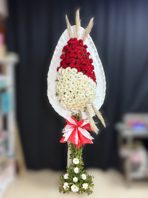 Kırmızı Beyaz Açılış Çelengi